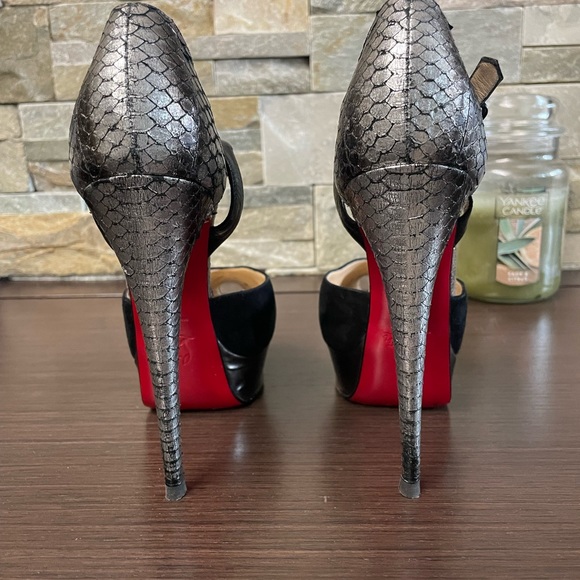 - 💥💥Authentic Christian Louboutin Cross Minetta Suede & Python Platform Pu… - Picture 4 of 8
